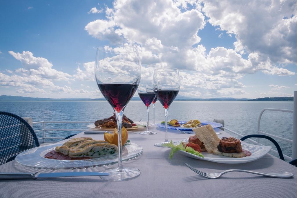 Hotel Lido Passignano sul Trasimeno Extérieur photo