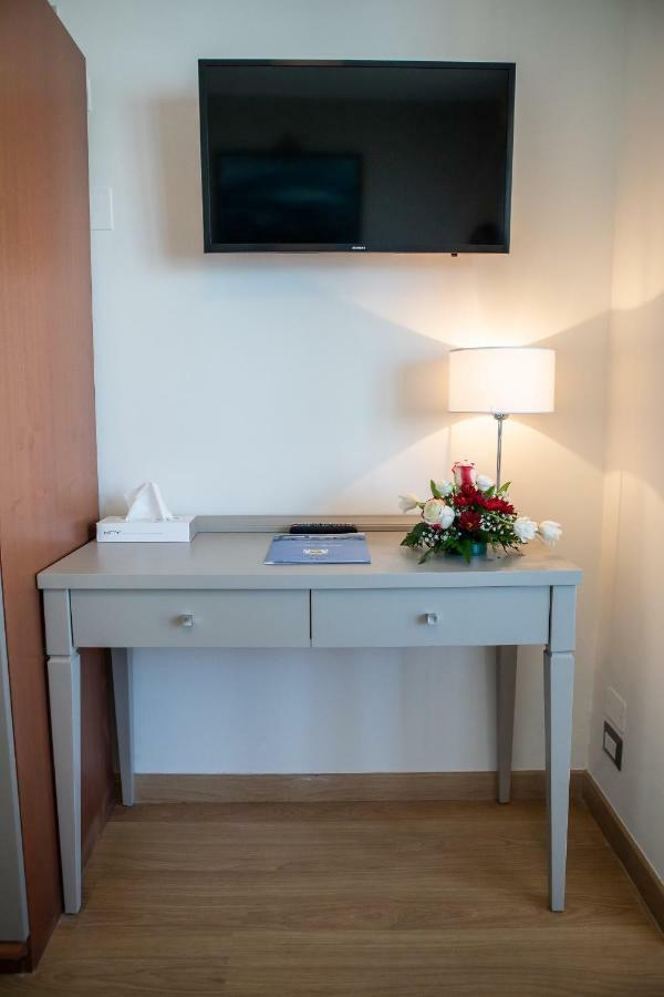Hotel Lido Passignano sul Trasimeno Extérieur photo